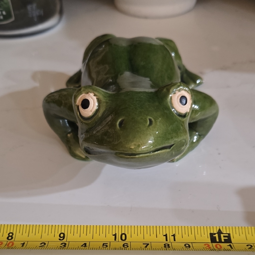 Green Ceramic Frog Reptile Decor
